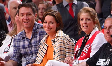 emilia clarke basketball|Houston Rockets Mascot Bent The Knee To Daenerys Targaryen .